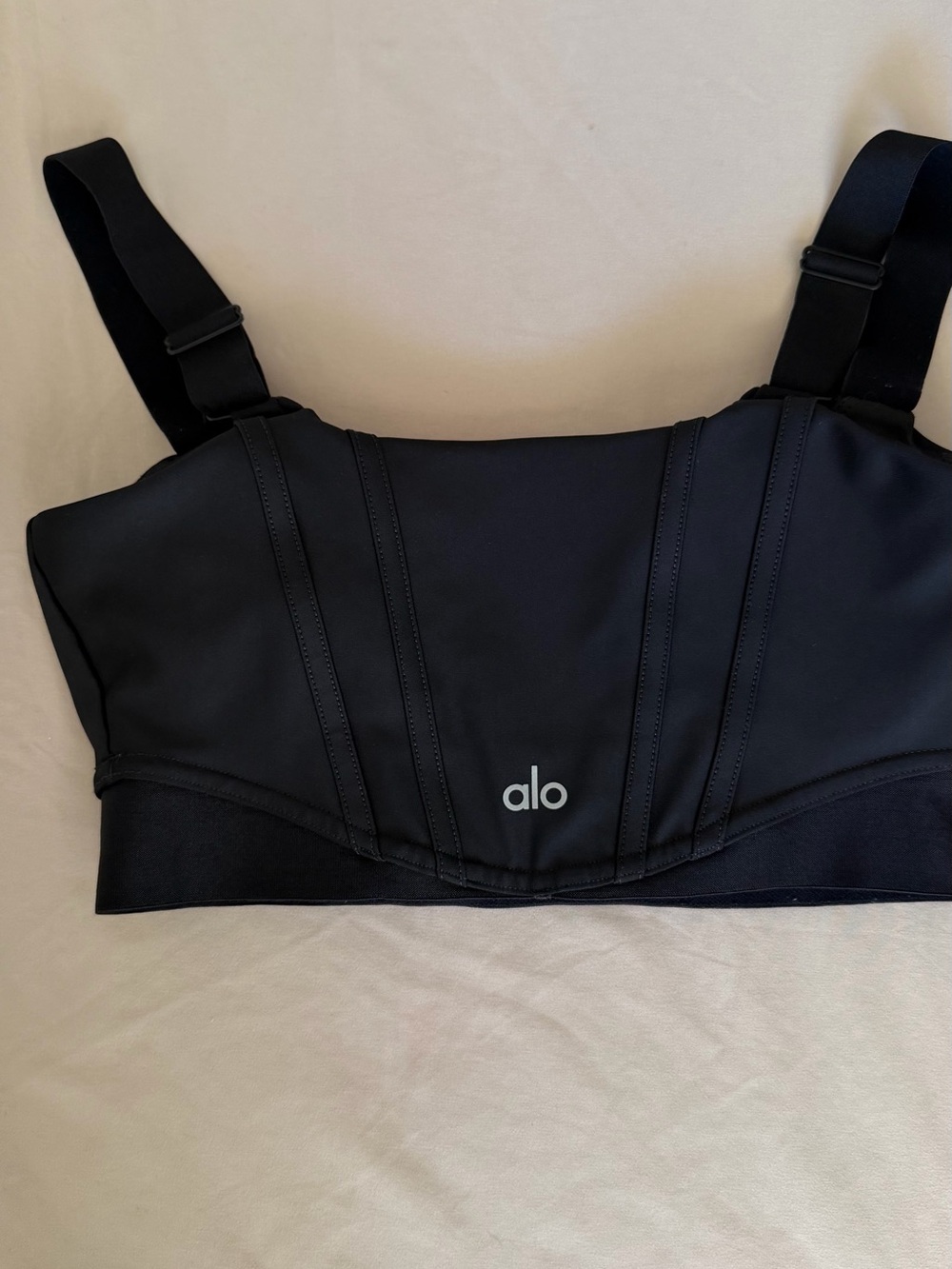 ALO Yoga Black Structured Sports Bra (S)with Adjustable Straps